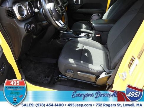 Used 2021 Jeep Wrangler Unlimited Sahara w/ Dual Top Group image 16