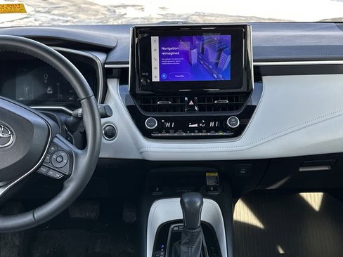 Used 2023 Toyota Corolla XSE image 28