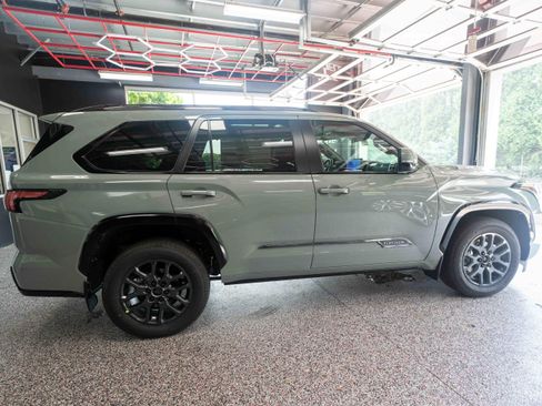 New 2026 Toyota Sequoia Platinum AWD/4WD image 4