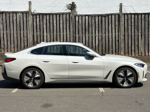 Used 2023 BMW i4 eDrive40 w/ Premium Package RWD image 8