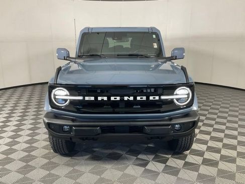 Used 2025 Ford Bronco Outer Banks AWD/4WD image 2