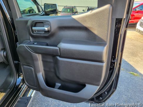 Used 2021 Chevrolet Silverado 1500 LT AWD/4WD image 26