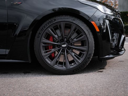 Used 2024 Cadillac CT5 V Blackwing w/ Super Cruise 2 Package image 13