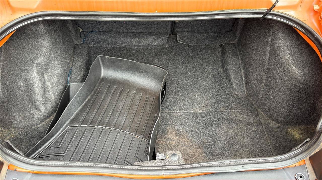 Used 2012 Dodge Challenger R/T RWD image 31