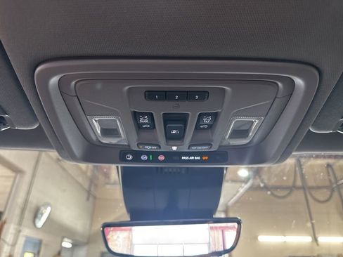 New 2025 Chevrolet Silverado 1500 LTZ w/ LTZ Premium Package AWD/4WD image 34