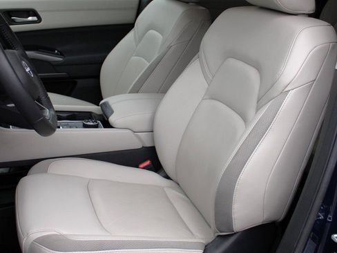 Used 2024 Nissan Pathfinder SL image 23