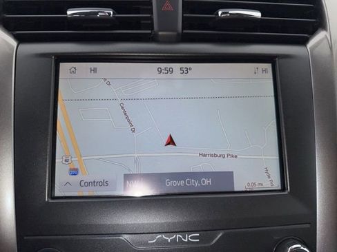 Used 2020 Ford Fusion SE image 16