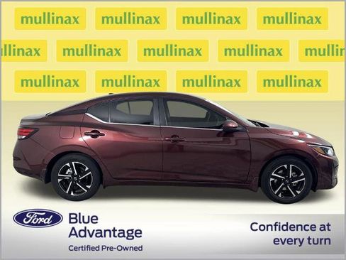 Used 2024 Nissan Sentra SV image 2