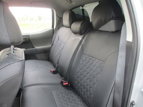 Used 2021 Toyota Tacoma SR5 image 20