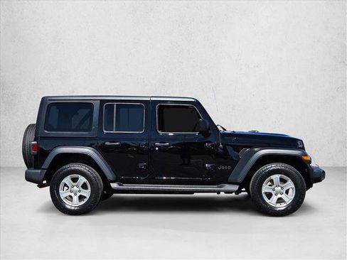 Used 2023 Jeep Wrangler Sport S image 4