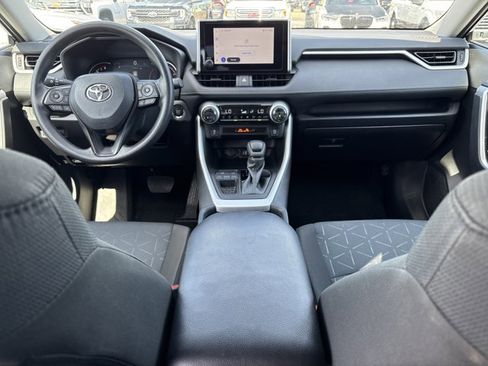 Used 2025 Toyota RAV4 XLE FWD image 18
