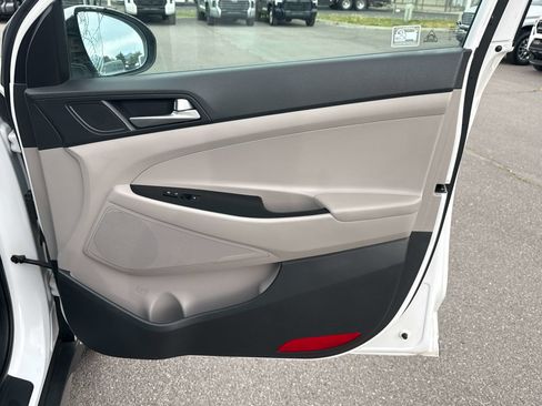 Used 2018 Hyundai Tucson SEL AWD/4WD image 19