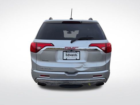 Used 2017 GMC Acadia Denali w/ Technology Package image 4