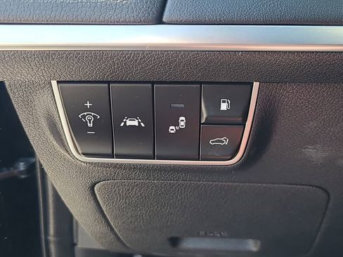 Used 2018 Kia Stinger GT2 AWD/4WD image 20