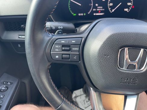 Used 2025 Honda CR-V Sport image 16