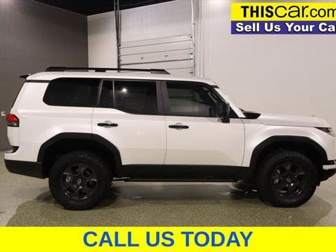 Used 2025 Lexus GX 550 AWD/4WD image 9
