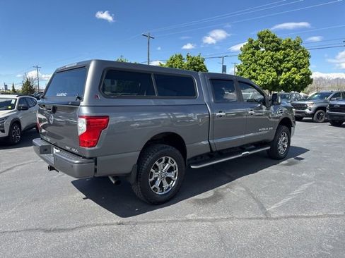 Used 2017 Nissan Titan SV AWD/4WD image 7