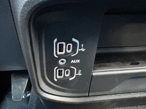 New 2026 RAM 2500 Tradesman AWD/4WD image 21