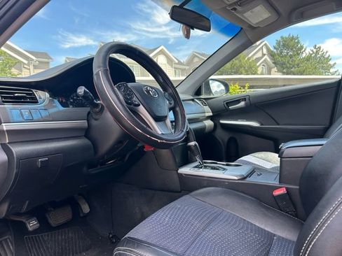 Used 2014 Toyota Camry SE FWD image 20