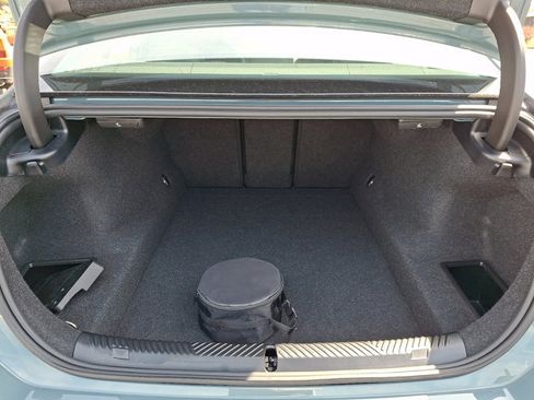 Certified 2026 BMW 530i xDrive image 32