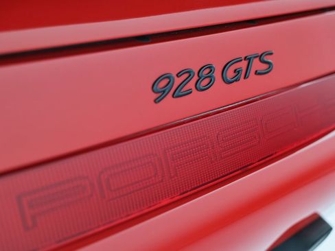 Used 1994 Porsche 928 GTS RWD image 17