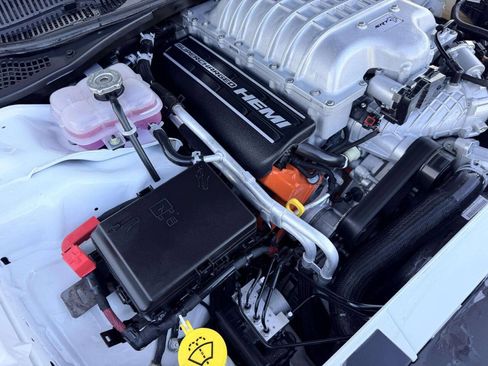Used 2023 Dodge Challenger SRT Hellcat RWD image 12
