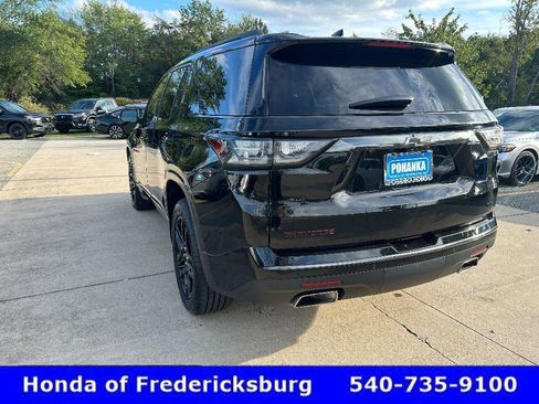 Used 2021 Chevrolet Traverse Premier w/ Redline Edition image 3