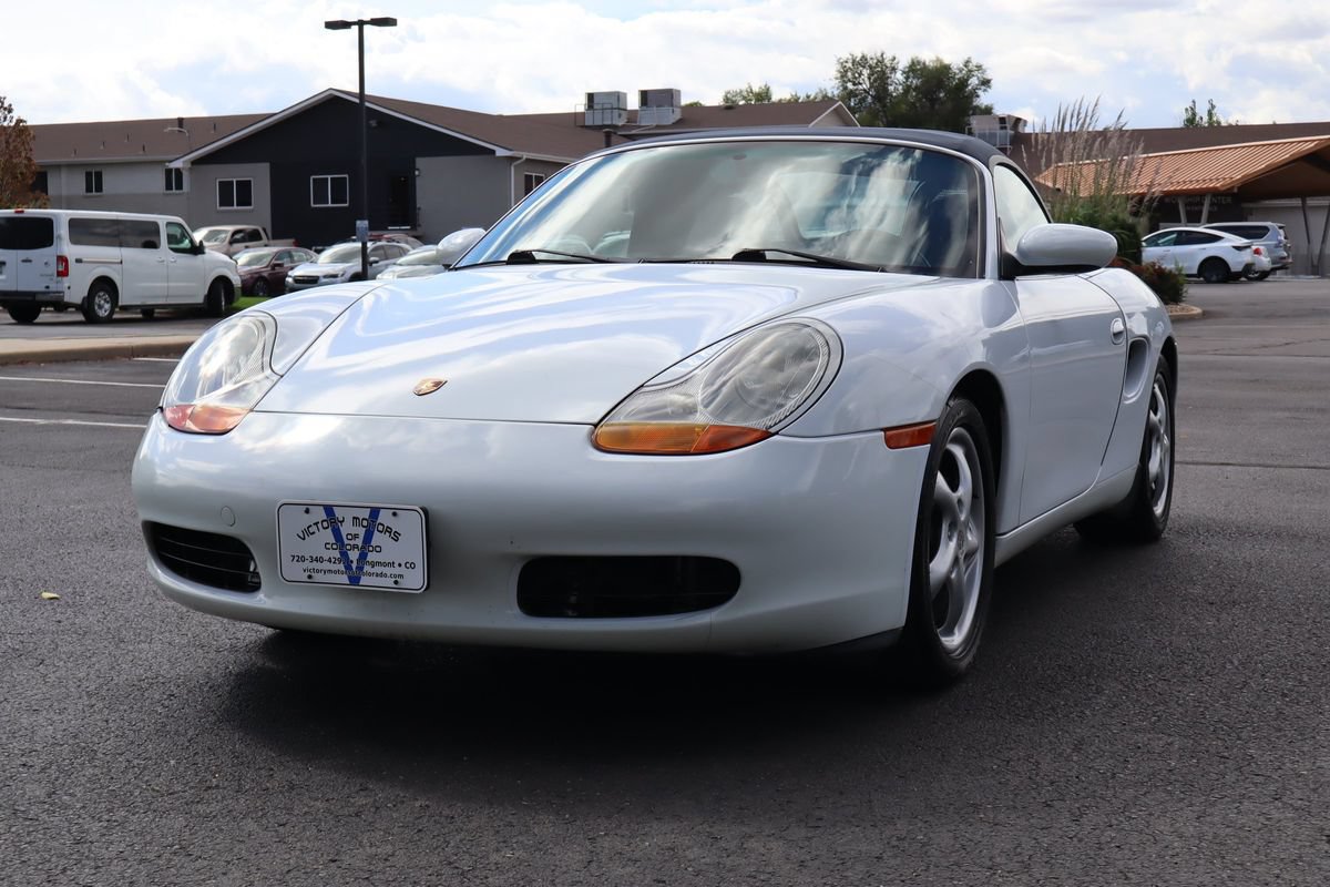 Used 1999 Porsche Boxster RWD image 24