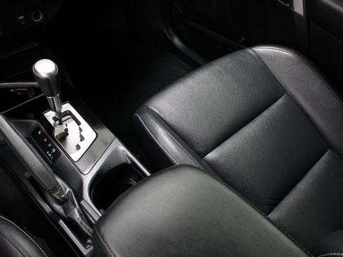Used 2017 Toyota RAV4 Limited w/ Advanced Technology Package AWD/4WD image 17