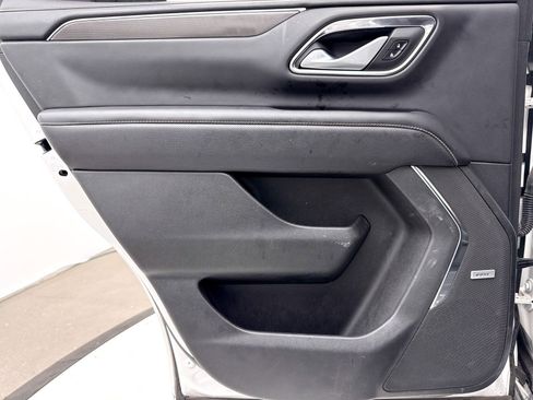 Used 2022 GMC Yukon AT4 image 32