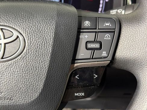 Used 2025 Toyota Camry LE FWD image 25
