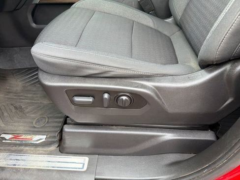 Used 2022 Chevrolet Silverado 1500 LT Trail Boss w/ Bed Protection Package AWD/4WD image 13
