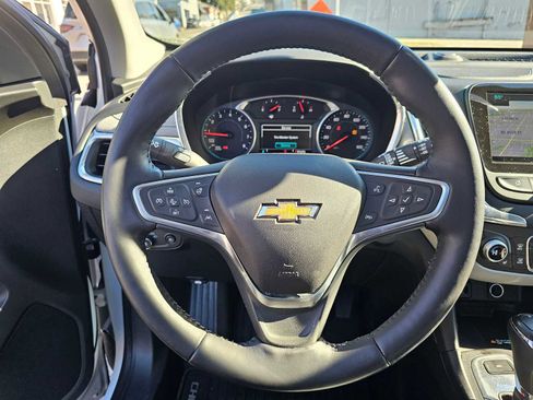 Used 2018 Chevrolet Equinox Premier image 25