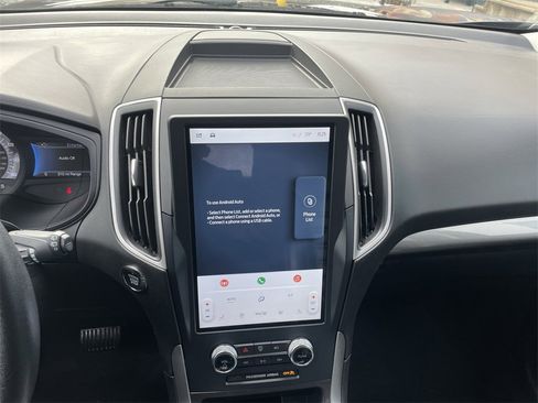 Used 2023 Ford Edge SEL image 18