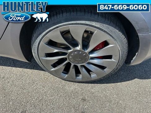 Used 2023 Tesla Model 3 Performance image 8