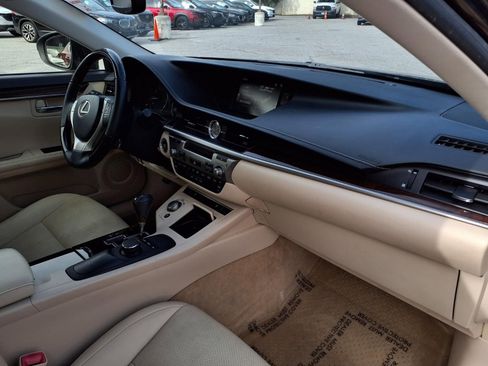 Used 2015 Lexus ES 350 image 19