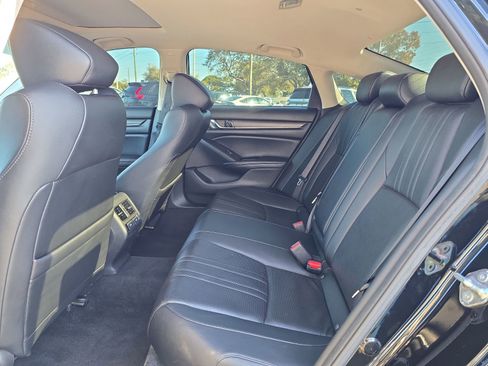 Used 2021 Honda Accord EX-L image 12