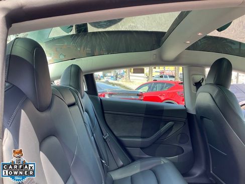 Used 2022 Tesla Model 3 Long Range AWD/4WD image 65