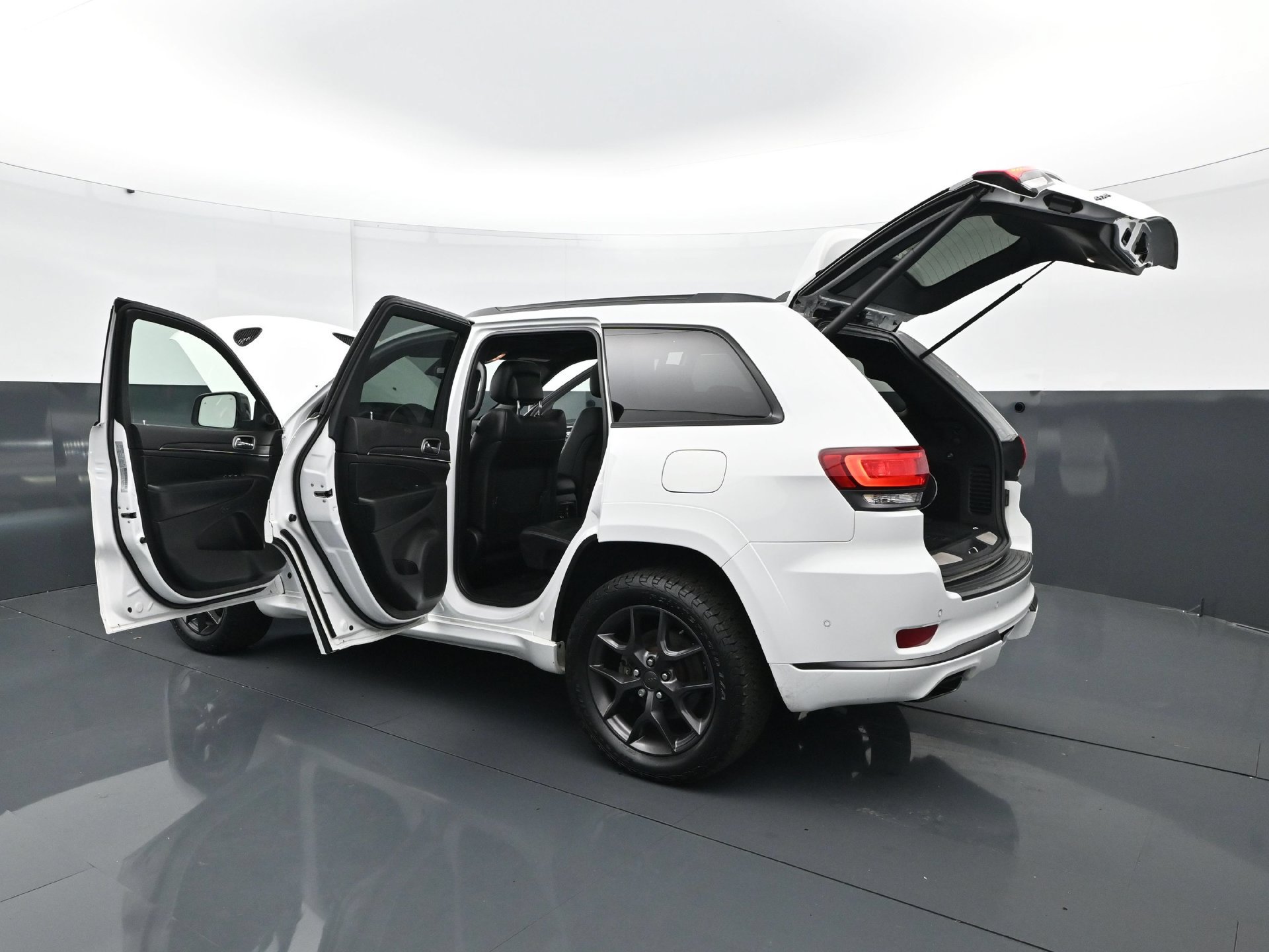Used 2019 Jeep Grand Cherokee Limited X AWD/4WD image 32