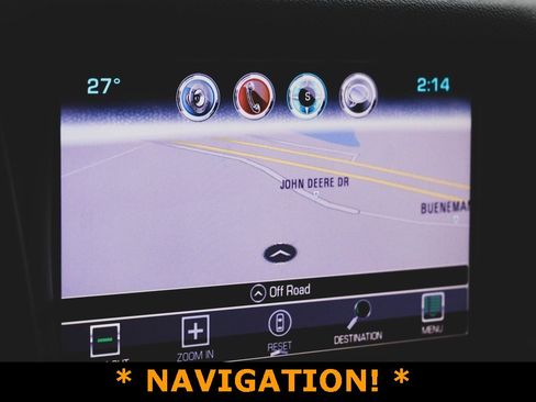 Used 2018 Chevrolet Suburban LT image 3