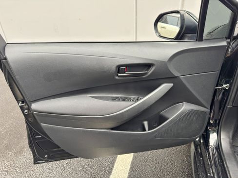Used 2023 Toyota Corolla LE FWD image 36