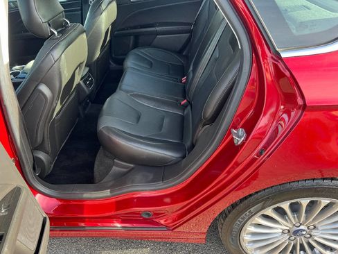 Used 2013 Ford Fusion Titanium w/ Titanium Driver Assist Pkg FWD image 21