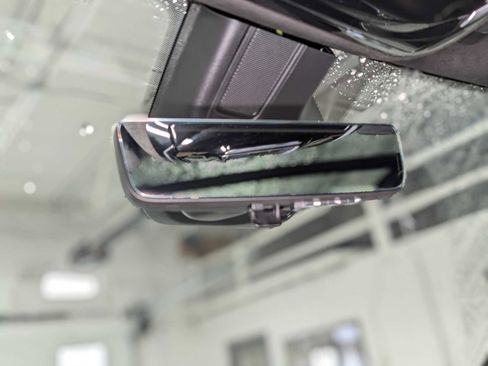 Used 2023 Jeep Grand Wagoneer Series II image 36