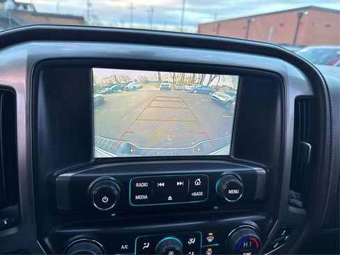 Used 2018 Chevrolet Silverado 1500 LTZ Z71 image 27