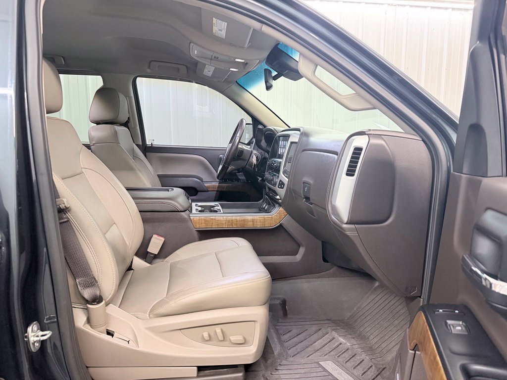 Used 2018 GMC Sierra 1500 SLT AWD/4WD image 38