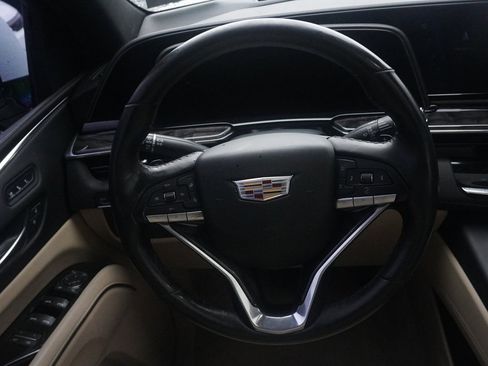 Used 2021 Cadillac Escalade ESV Premium Luxury image 43