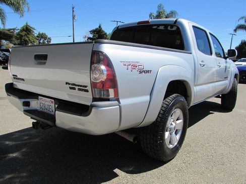 Used 2010 Toyota Tacoma PreRunner RWD image 7