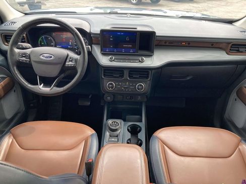 Used 2022 Ford Maverick Lariat w/ Lariat Luxury Package FWD image 16