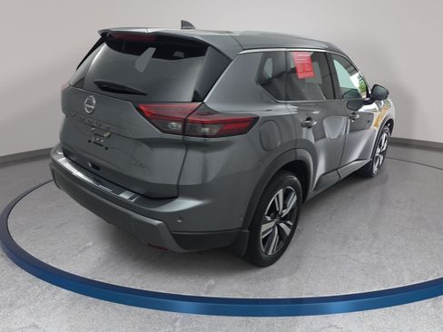 Certified 2024 Nissan Rogue SL FWD image 5