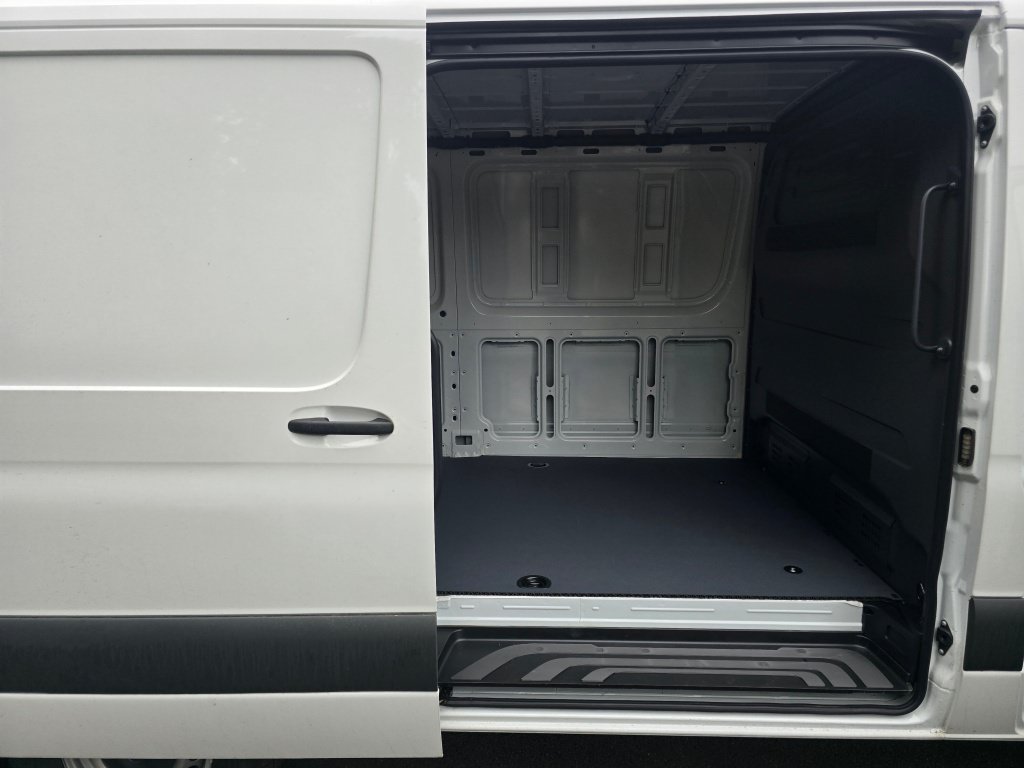 New 2026 Mercedes-Benz Sprinter 2500 image 19